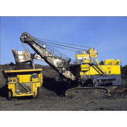 Кар'єрний самоскид Komatsu 930E